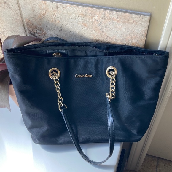 Calvin Klein Hayden Saffiano Leather Tote Large Black With Gold Chain Accent